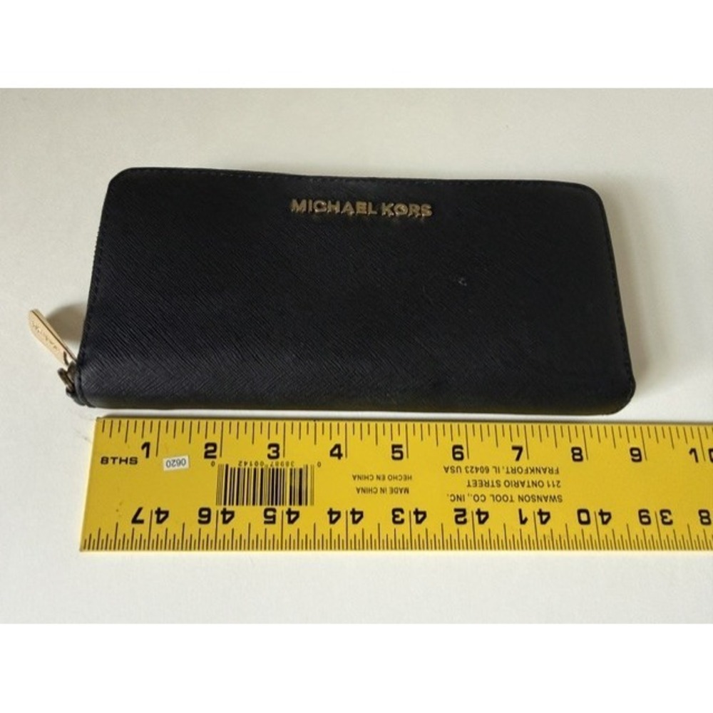 Michael Kors Jet Set Continental Wallet Black Saffiano Leather Gold Zip - Picture 2 of 5